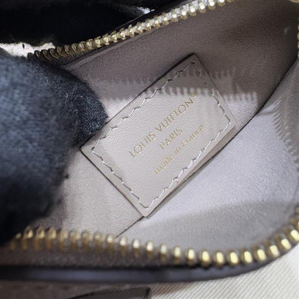 2026120181646519 130